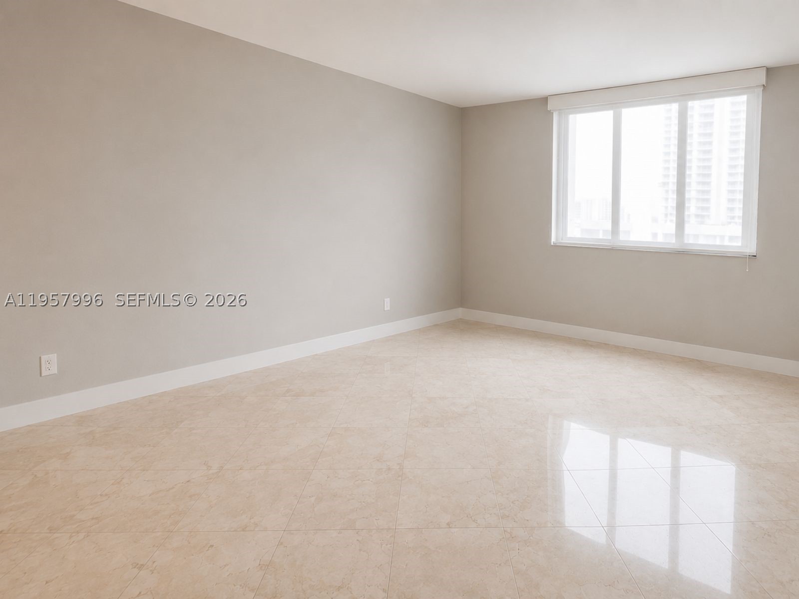 image Brickell Key One31