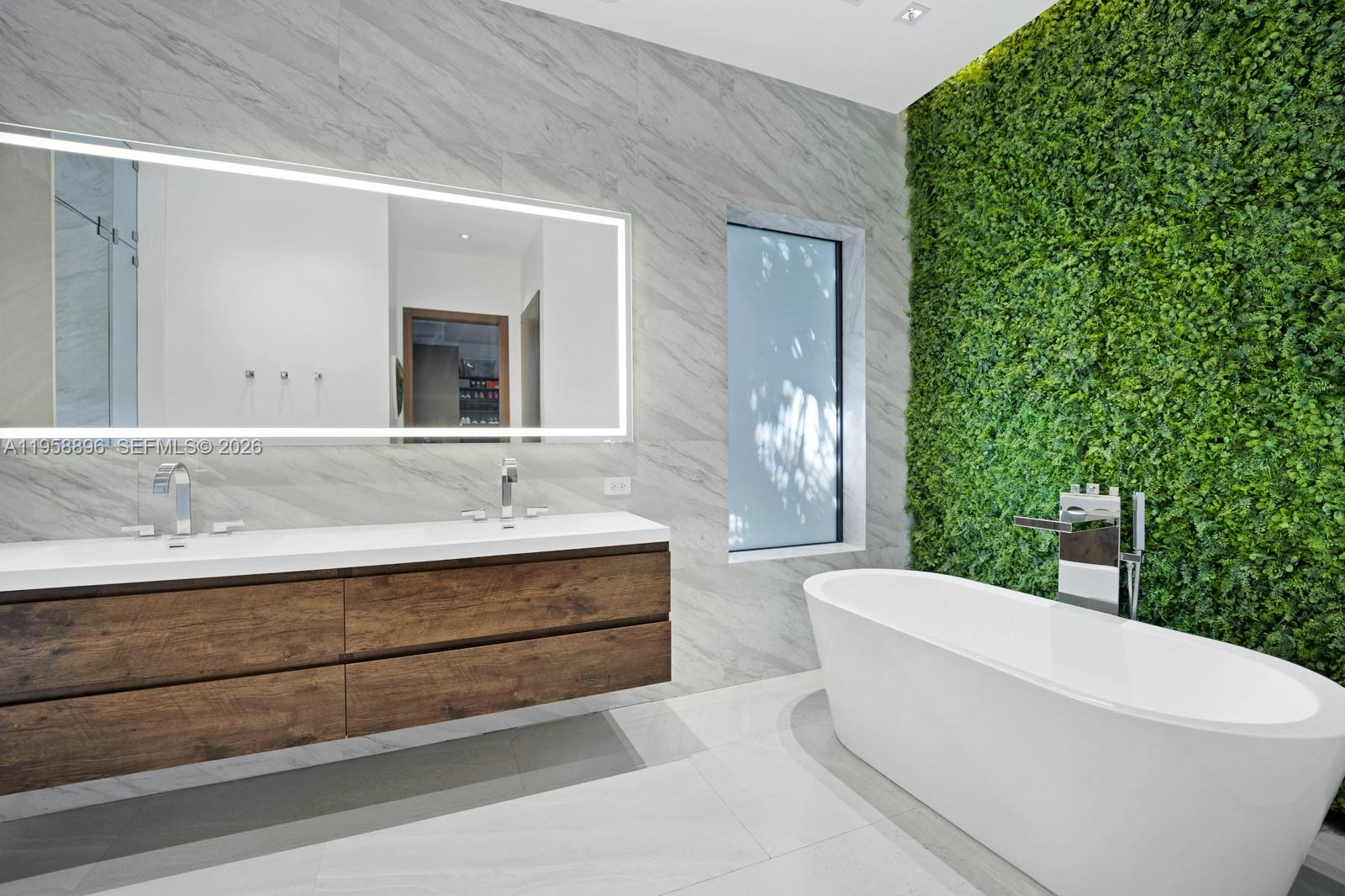 4315 Anderson Rd Coral Gables, FL 33146