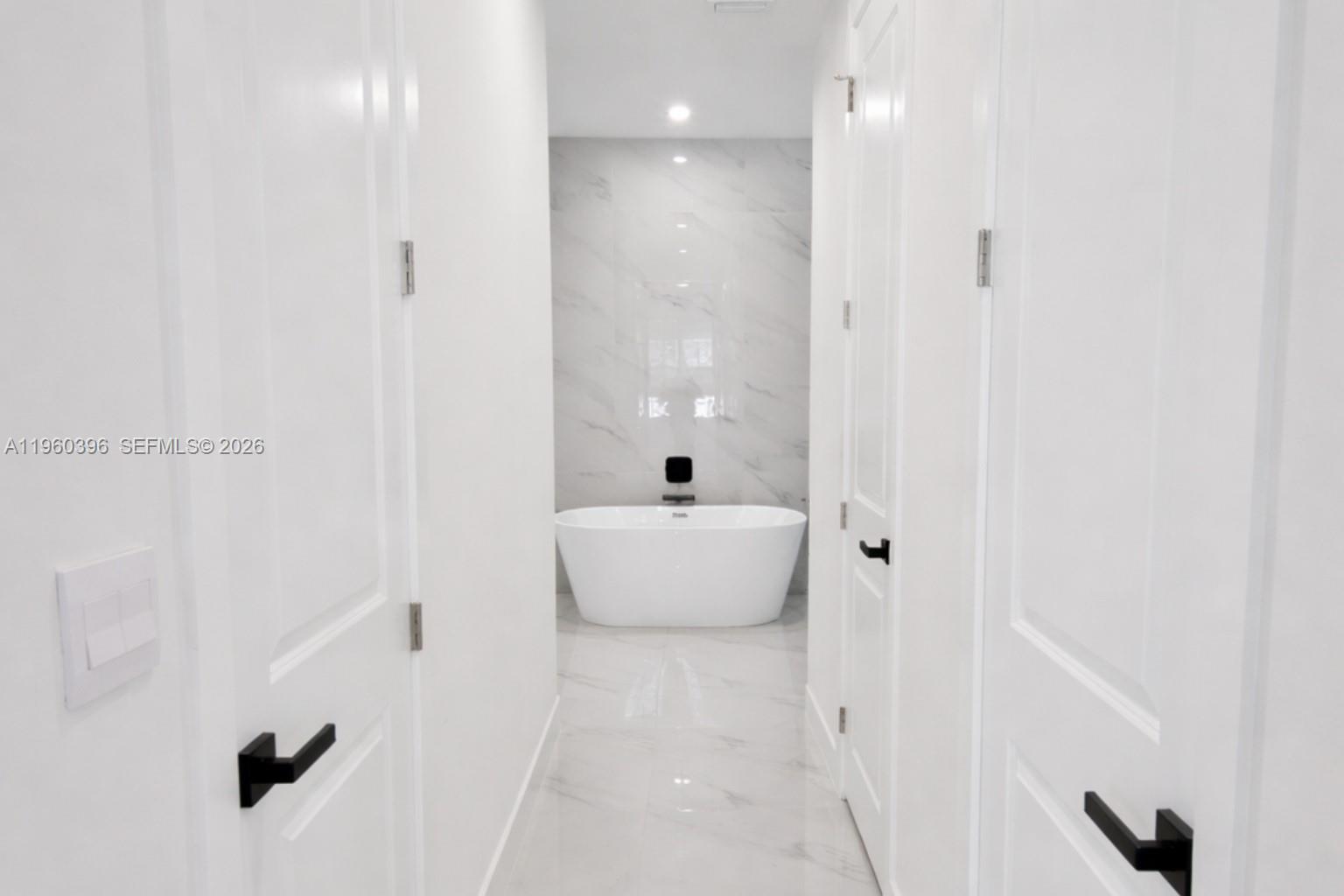 2853 NW 3rd St Cape Coral, FL 33993