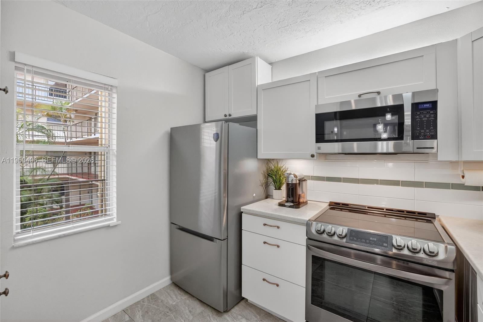 2801 Somerset Dr #205 Lauderdale Lakes, FL 33311