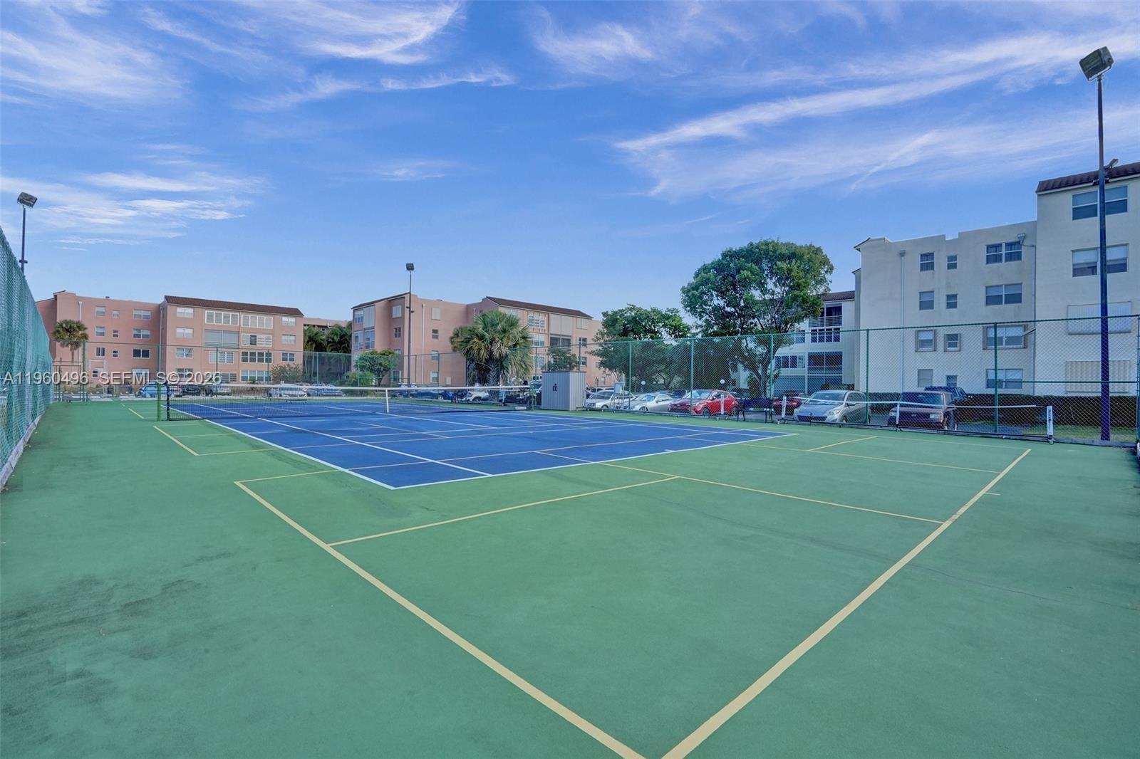 2801 Somerset Dr #205 Lauderdale Lakes, FL 33311