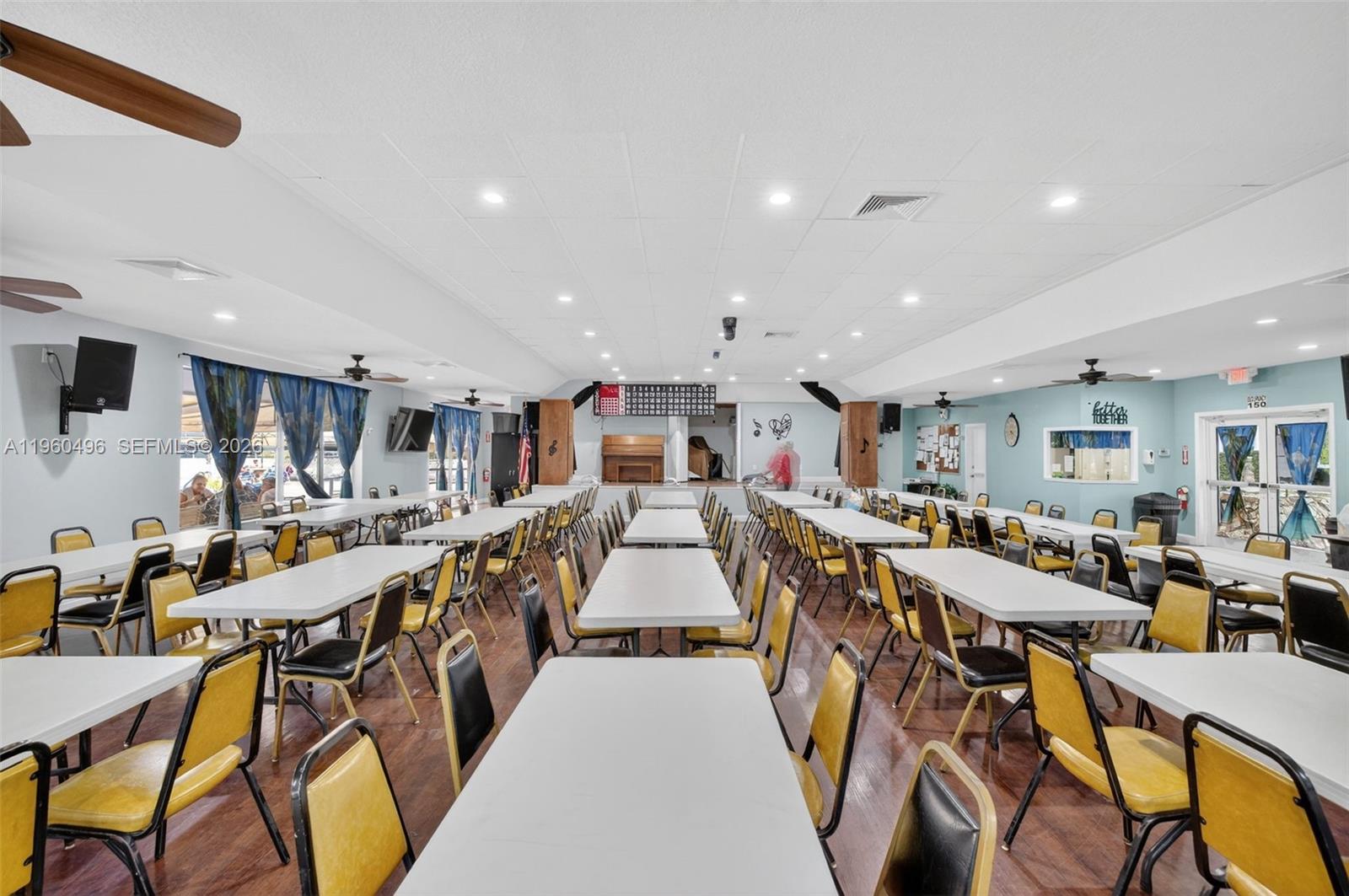 2801 Somerset Dr #205 Lauderdale Lakes, FL 33311