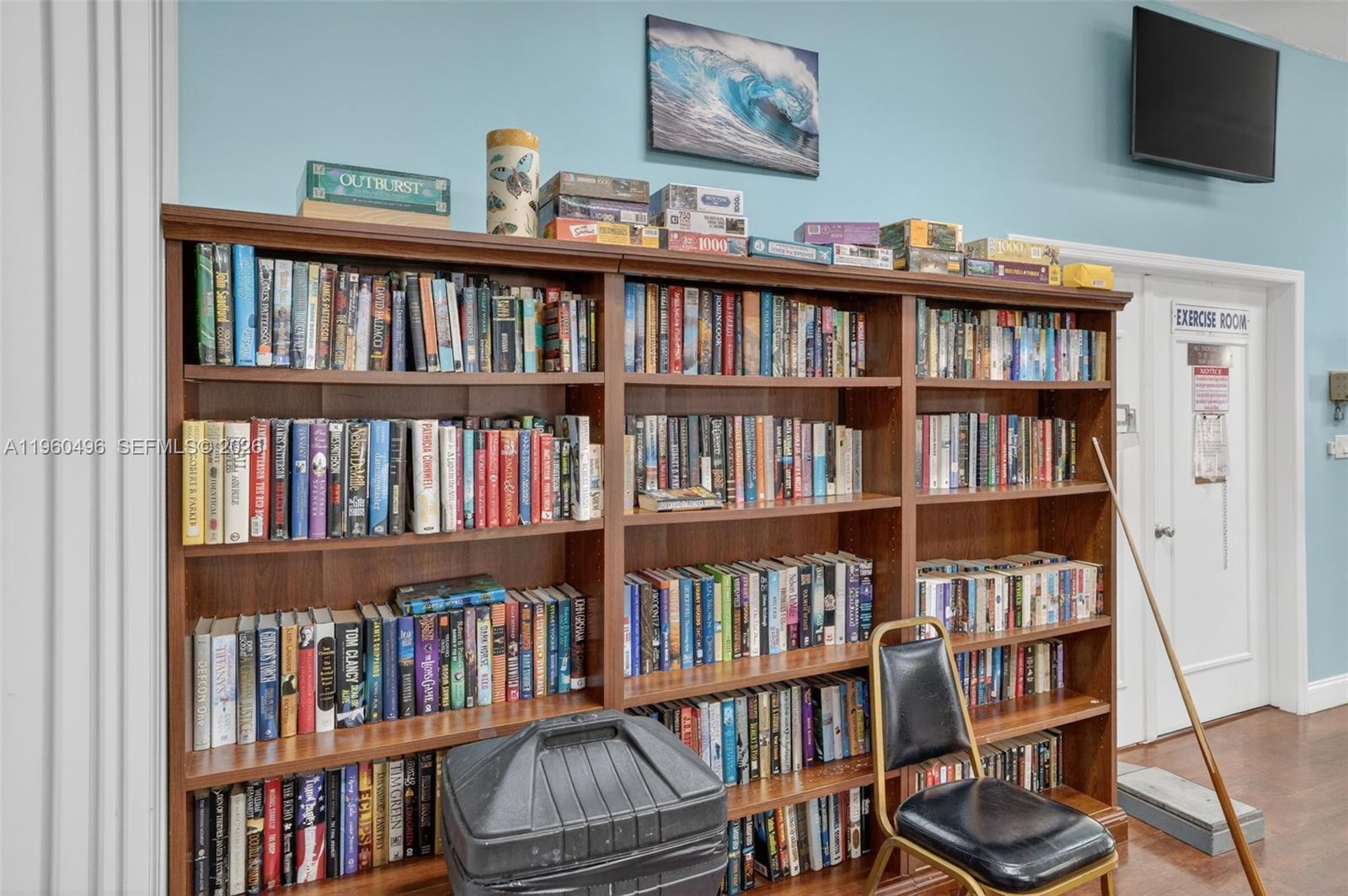 2801 Somerset Dr #205 Lauderdale Lakes, FL 33311