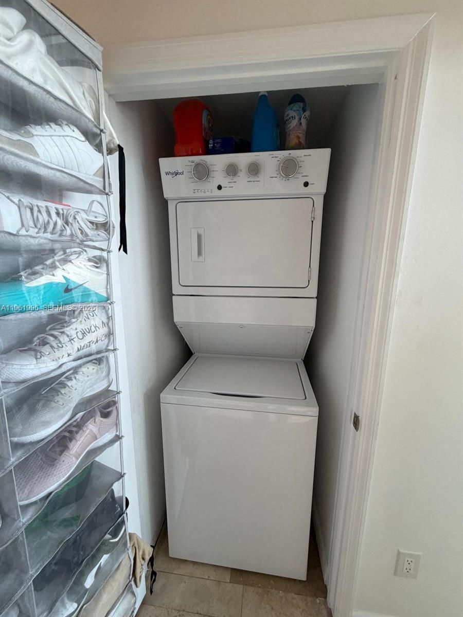 image Infinity at Brickell9