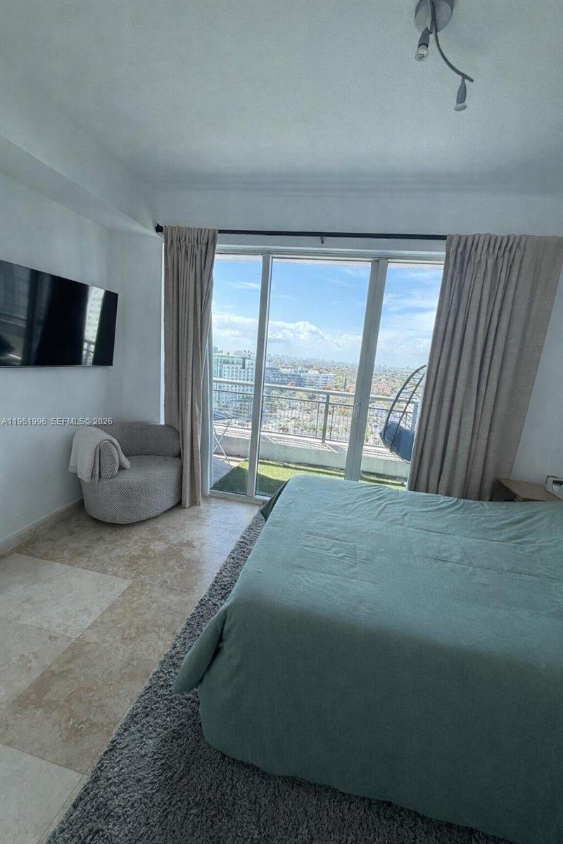 image Infinity at Brickell12