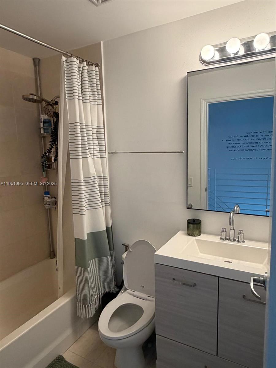 image Infinity at Brickell16