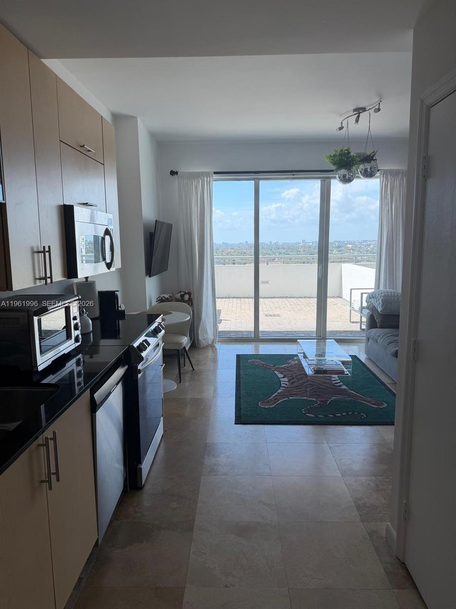 image Infinity at Brickell3