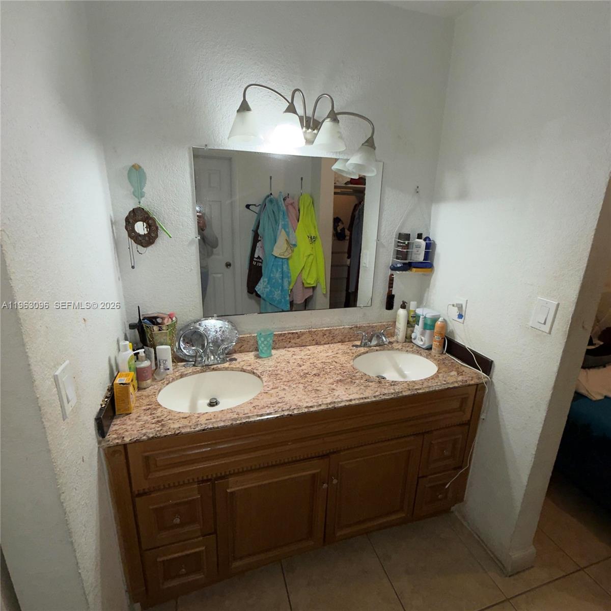 3050 NW 26th St Miami, FL 33142