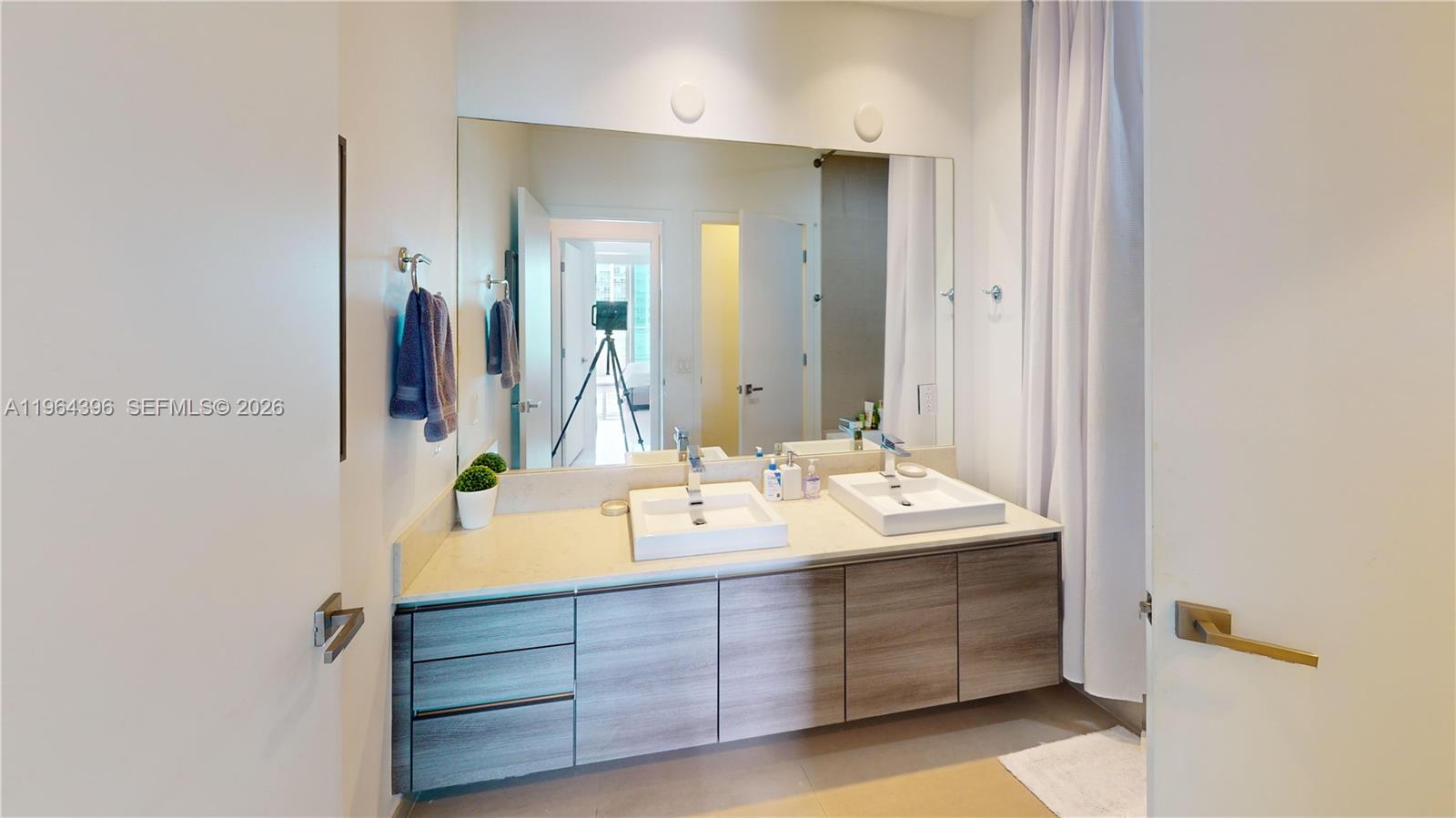 image The Bond on Brickell25