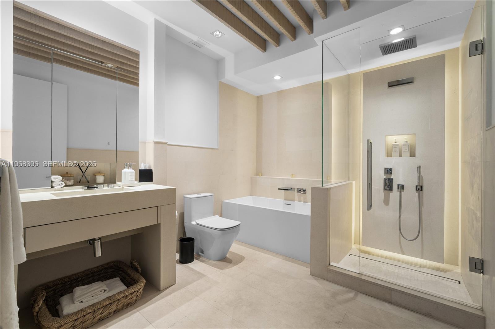 image 1 Hotel & Homes South Beach37