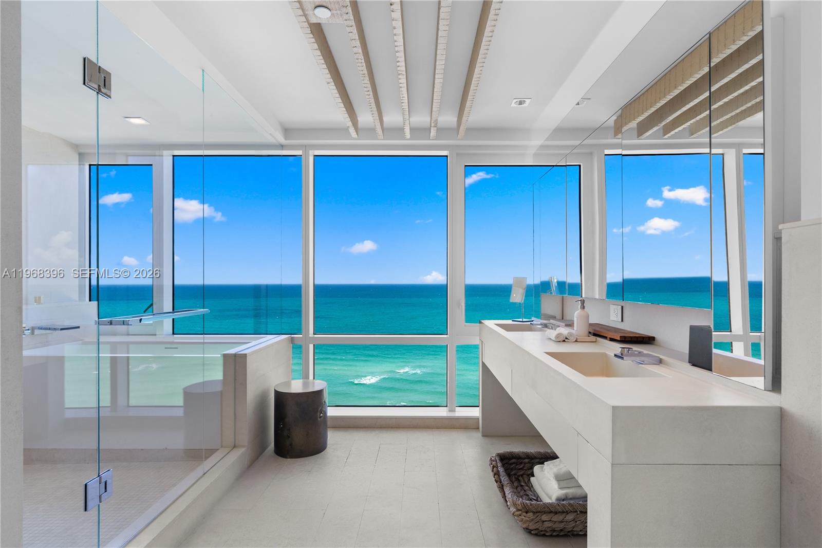 image 1 Hotel & Homes South Beach43