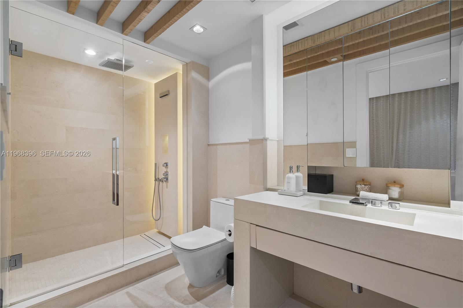 image 1 Hotel & Homes South Beach51