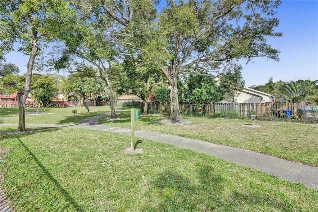 2900 NW 69th Ct Fort Lauderdale, FL 33309