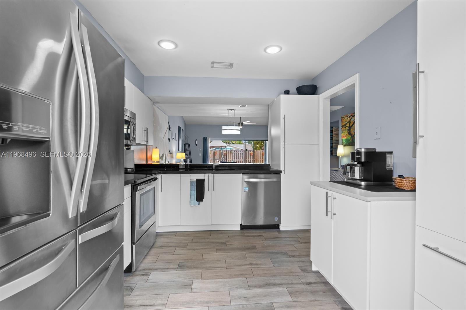 2900 NW 69th Ct Fort Lauderdale, FL 33309