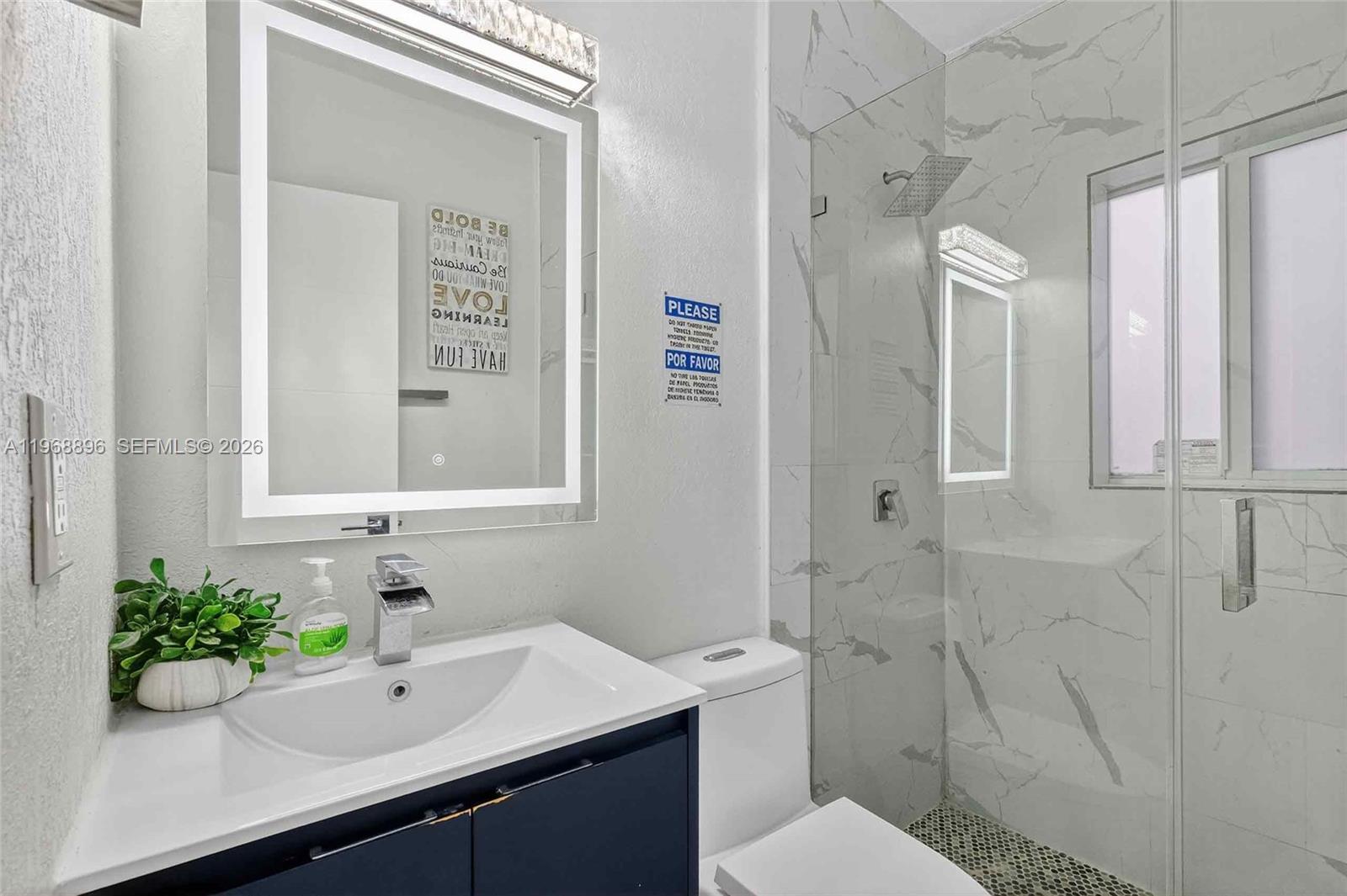 231 NW 44th St Miami, FL 33127