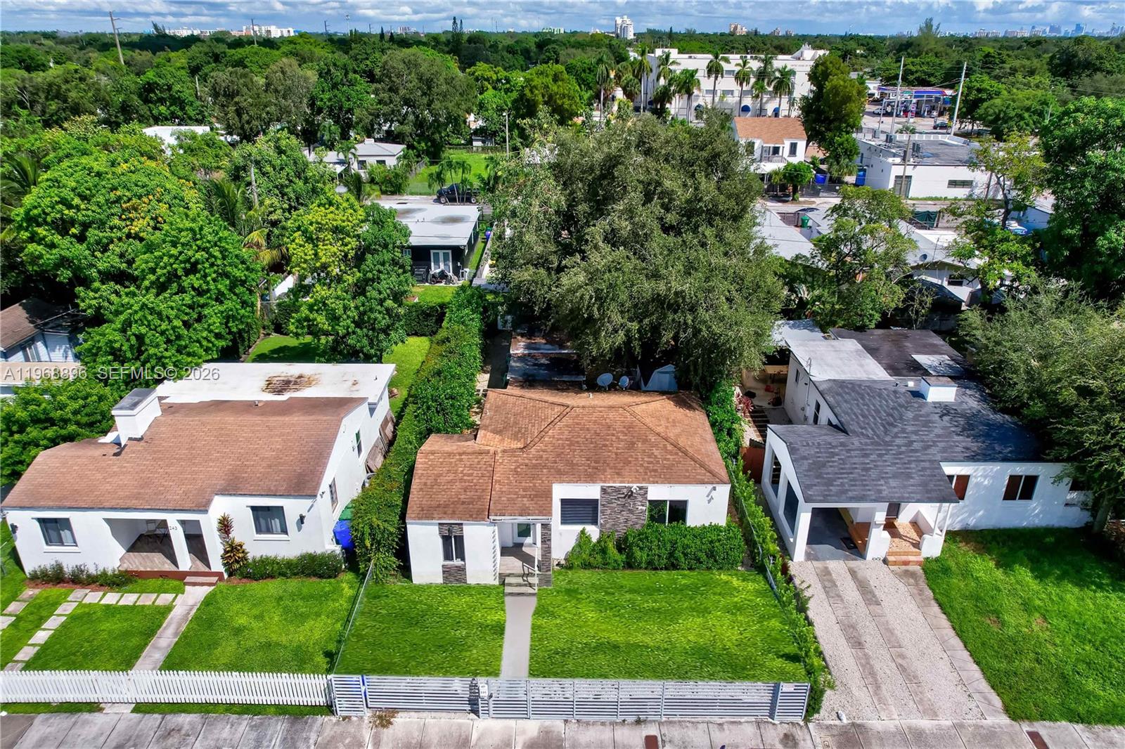 231 NW 44th St Miami, FL 33127