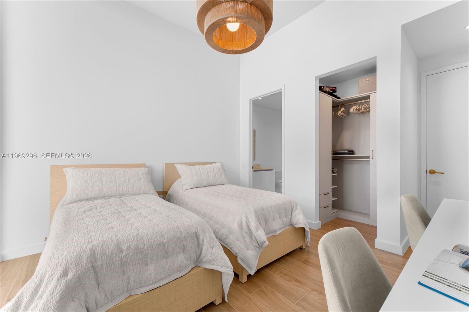 2655 S Bayshore Dr #LPH 2012 Miami, FL 33133