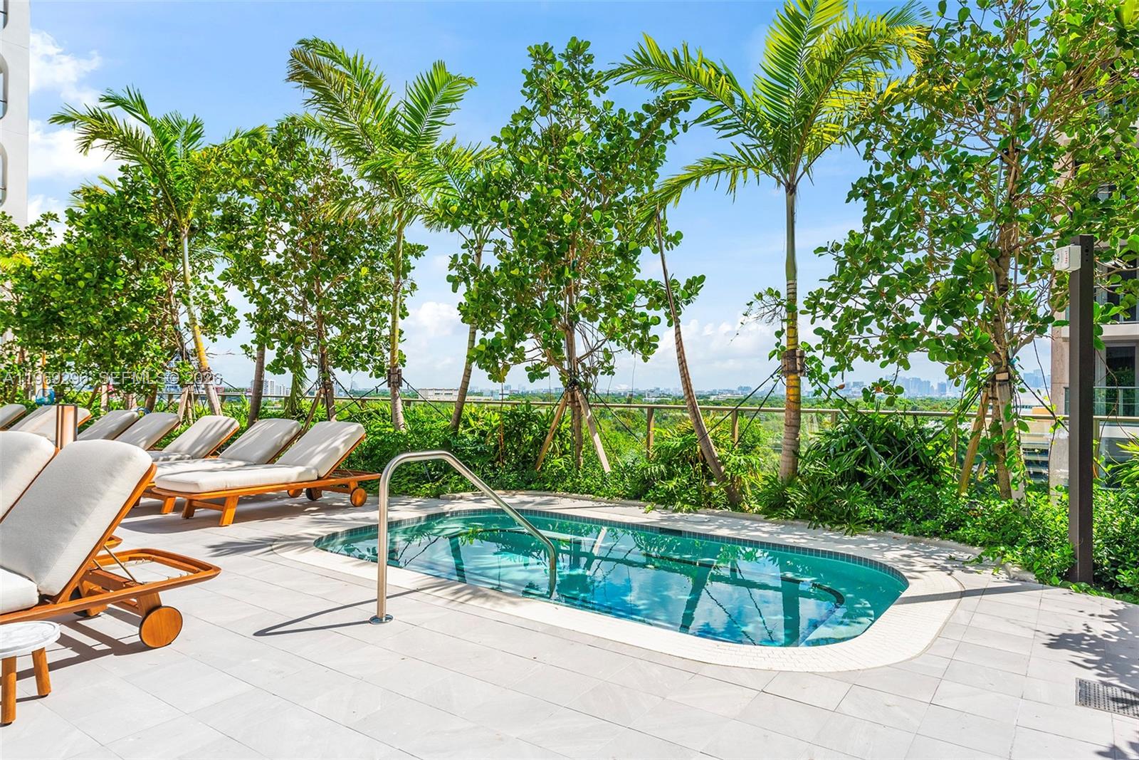 2655 S Bayshore Dr #LPH 2012 Miami, FL 33133