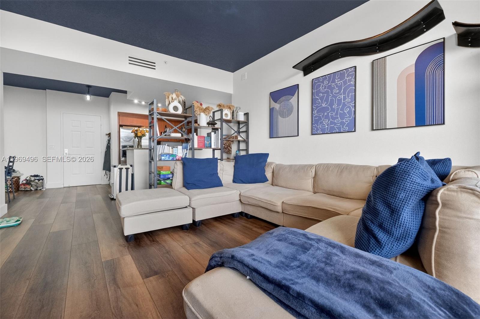 888 S Douglas Rd #1204 Coral Gables, FL 33134