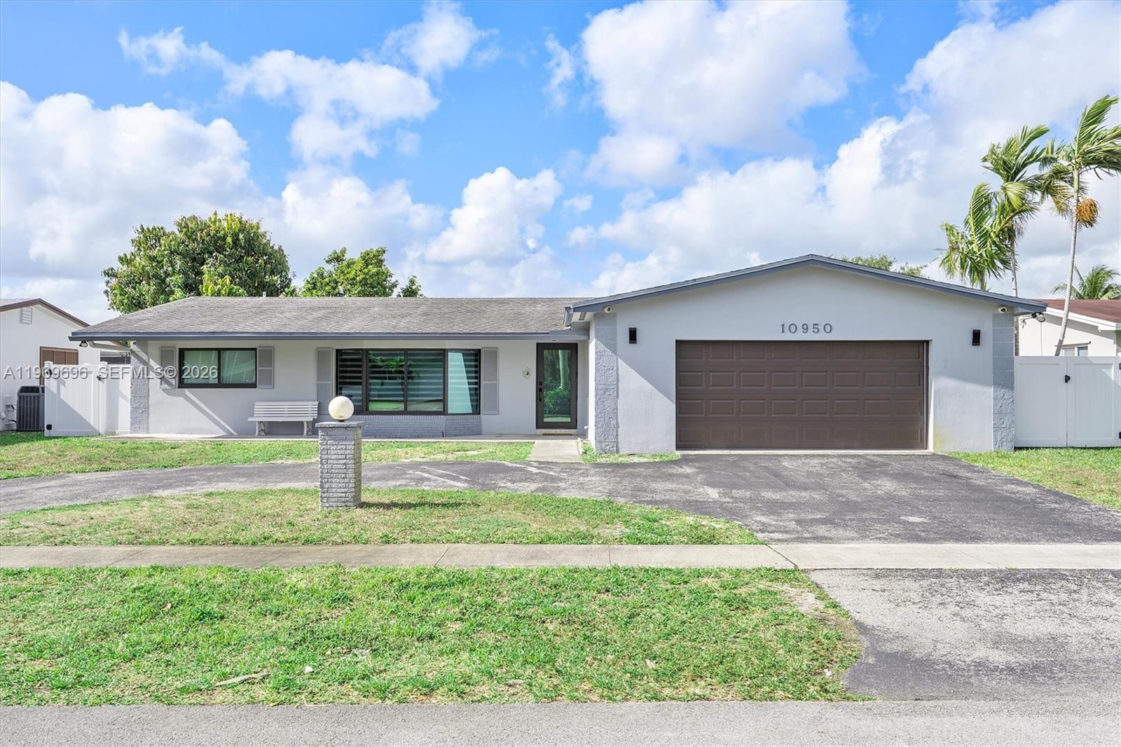 10950 NW 16th Ct