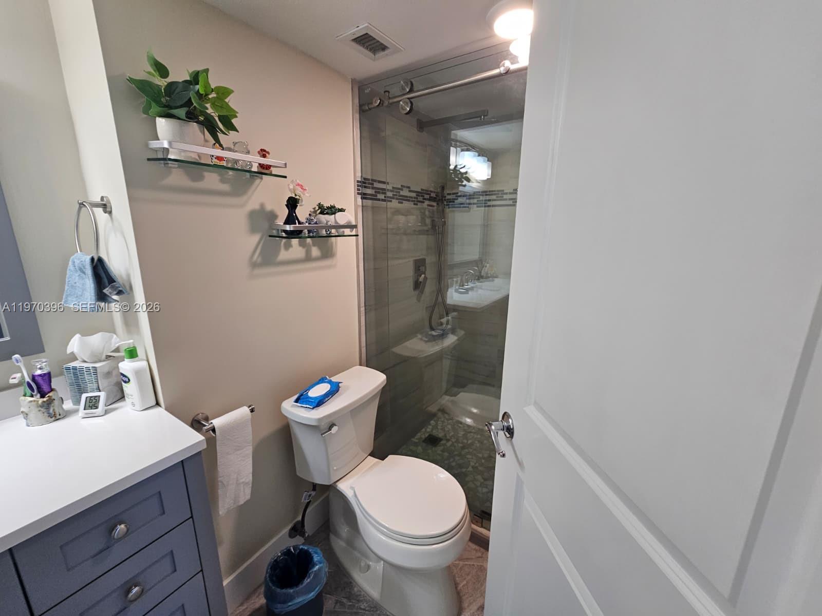 image Arlen House Condo10