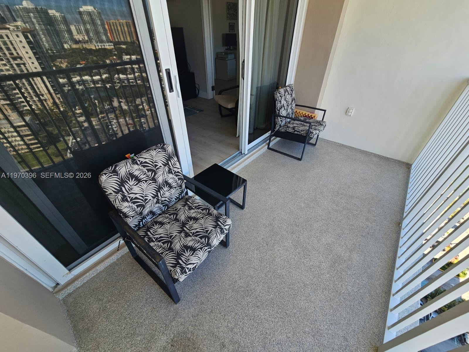 image Arlen House Condo16