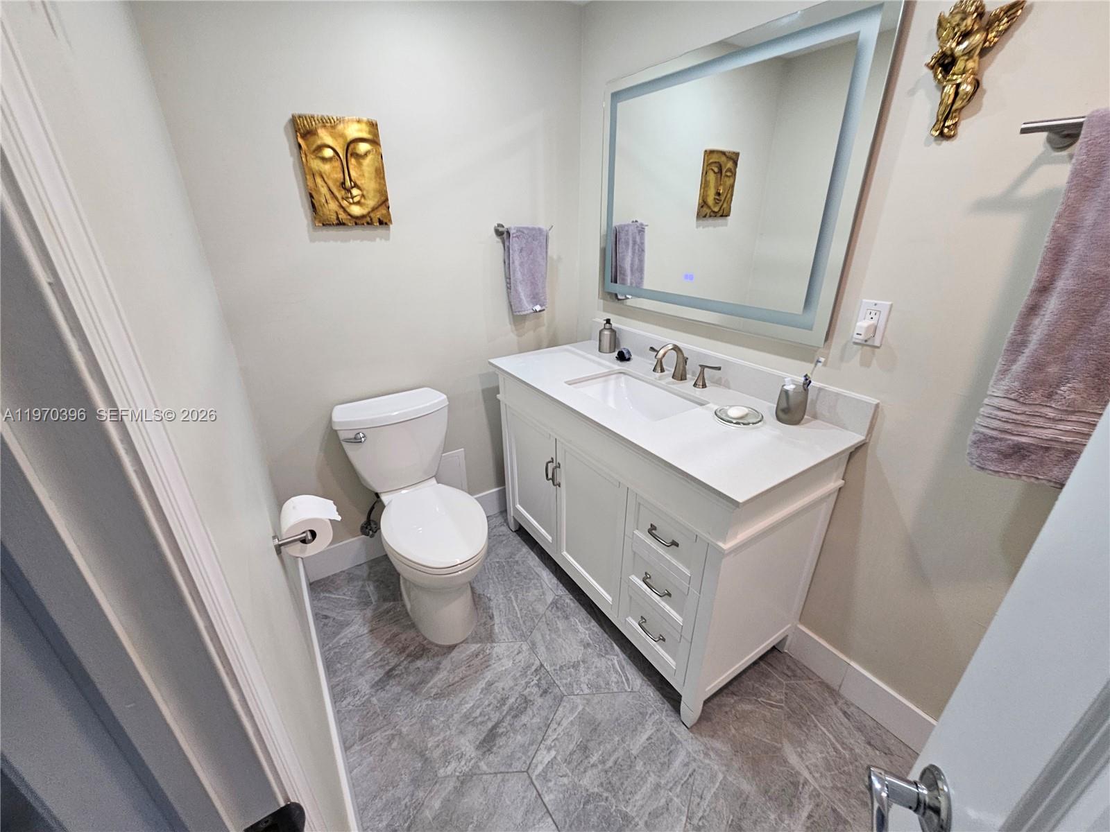 image Arlen House Condo6