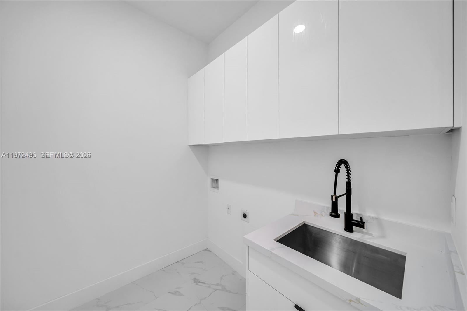 1238 E Celtic St Lehigh Acres, FL 33974