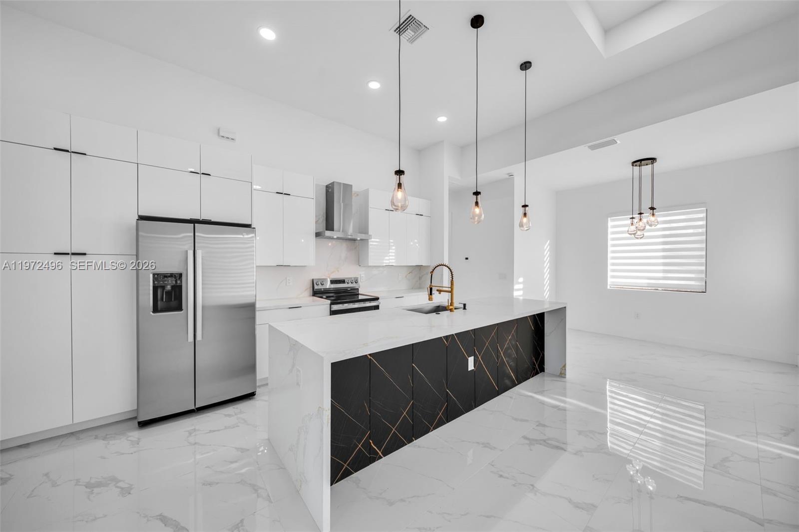 1238 E Celtic St Lehigh Acres, FL 33974