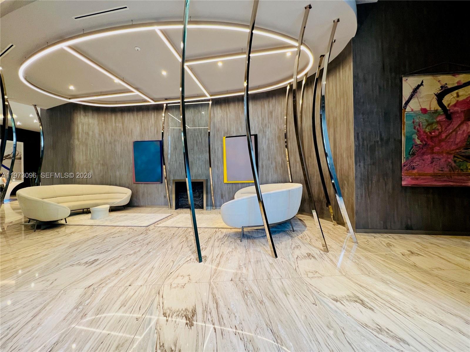 1000 Brickell Plz #1903