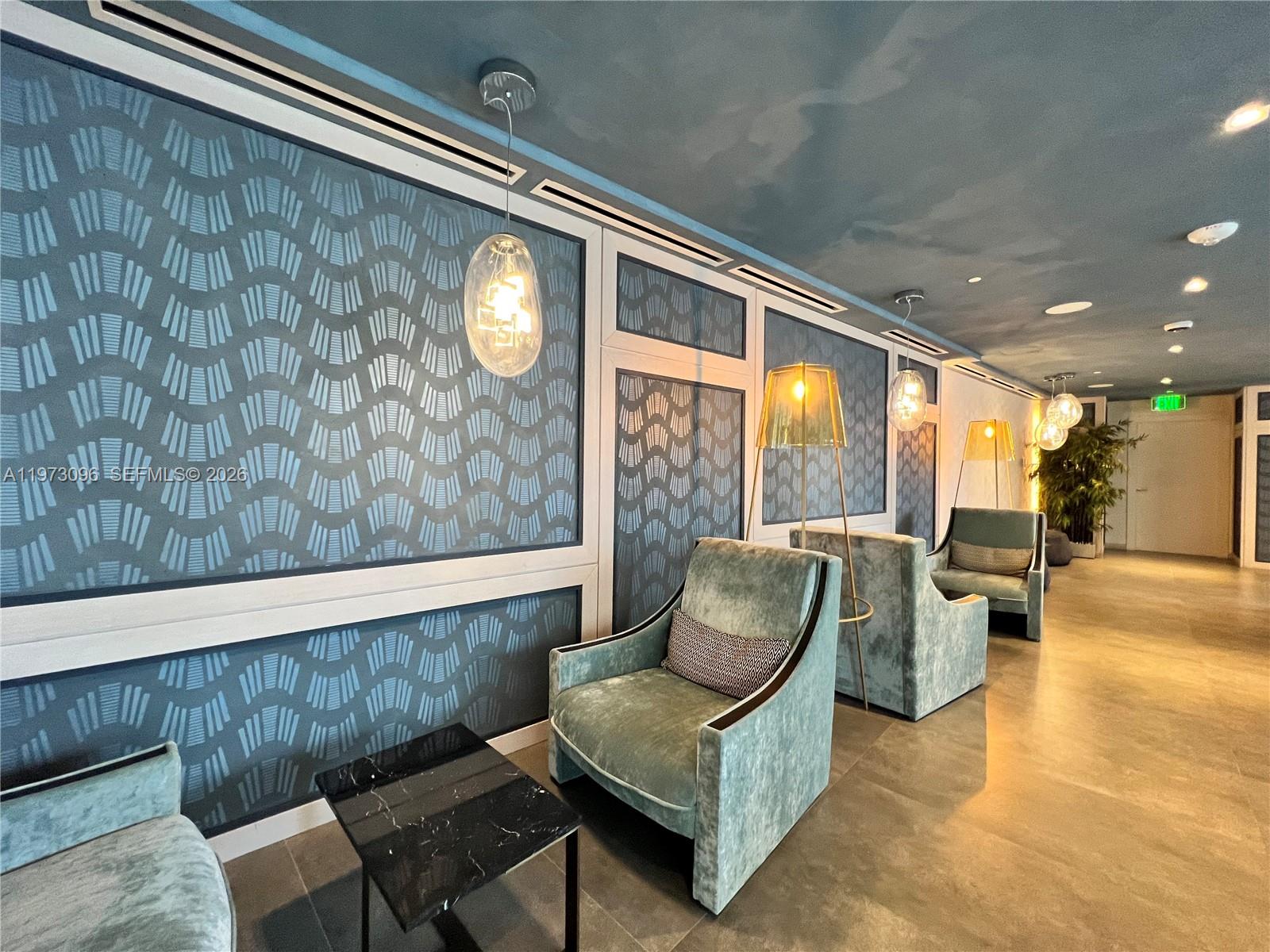 image Brickell Flatiron25