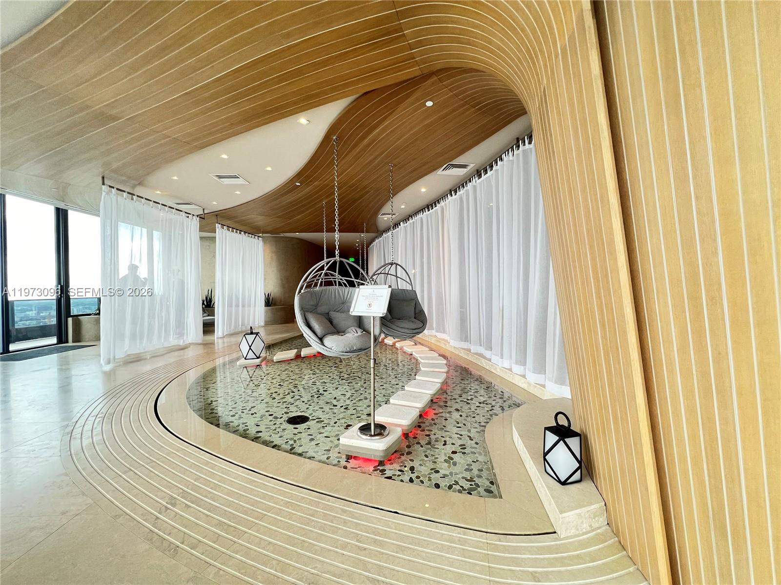 image Brickell Flatiron27