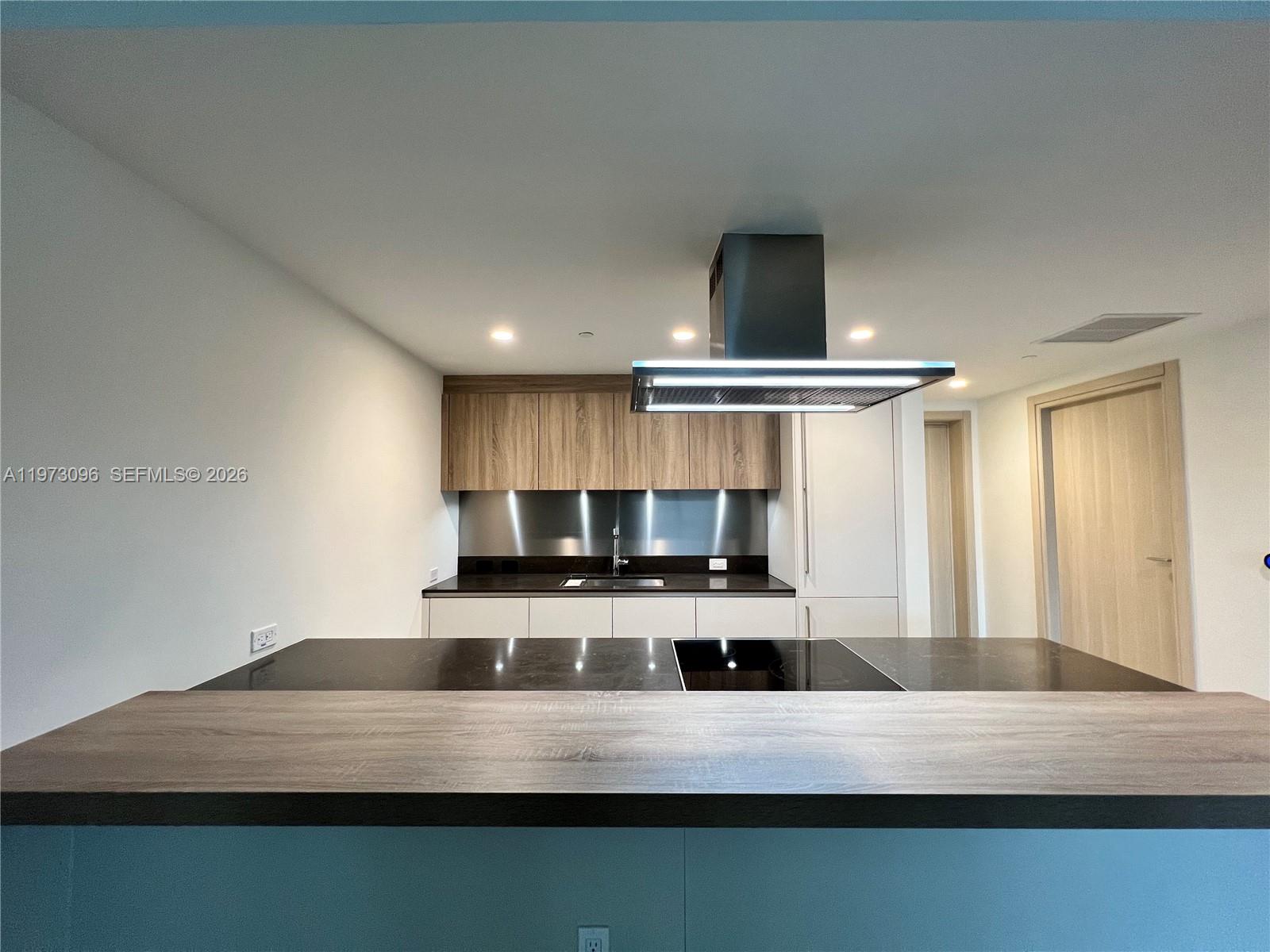 image Brickell Flatiron5