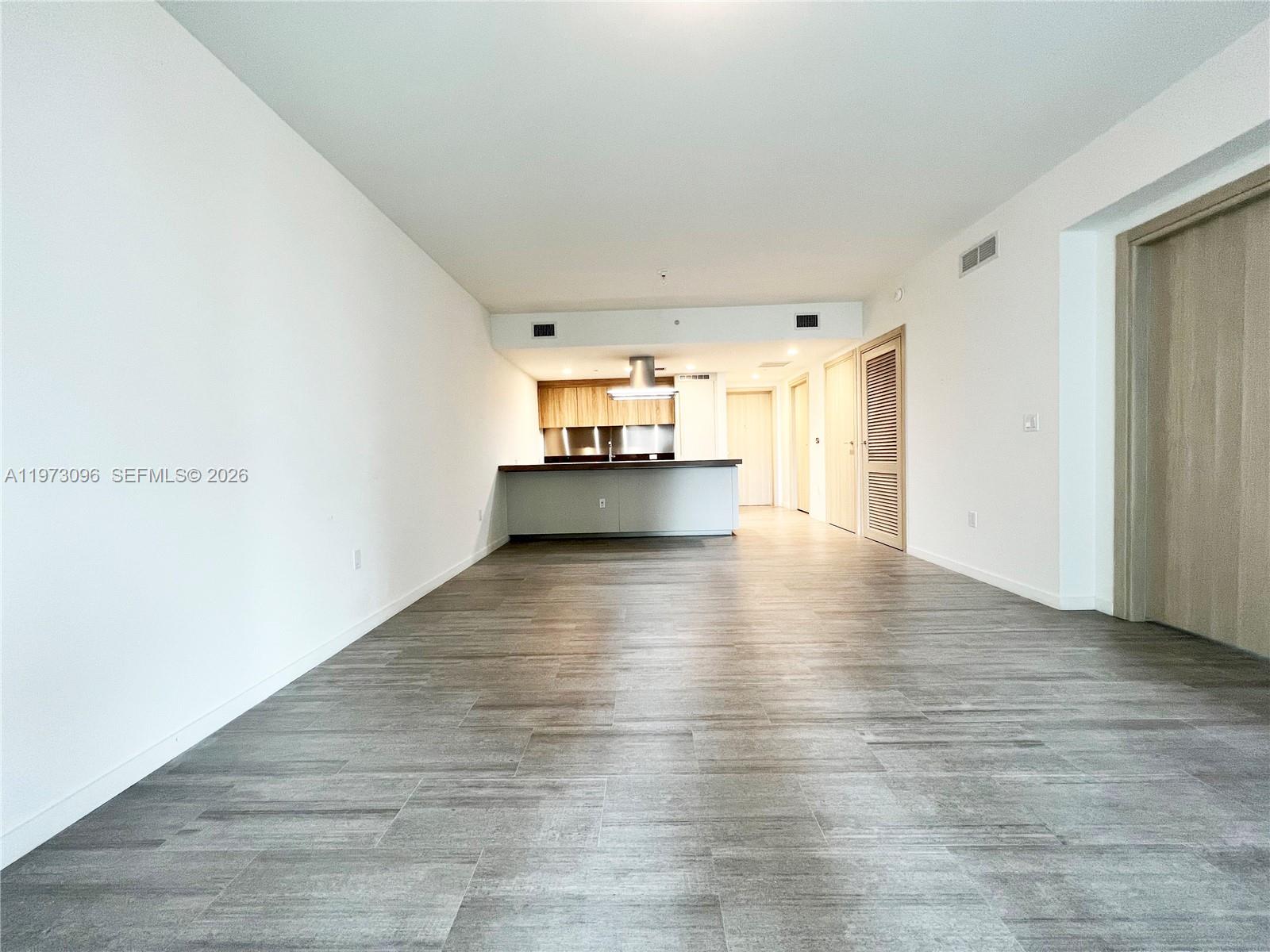 image Brickell Flatiron6