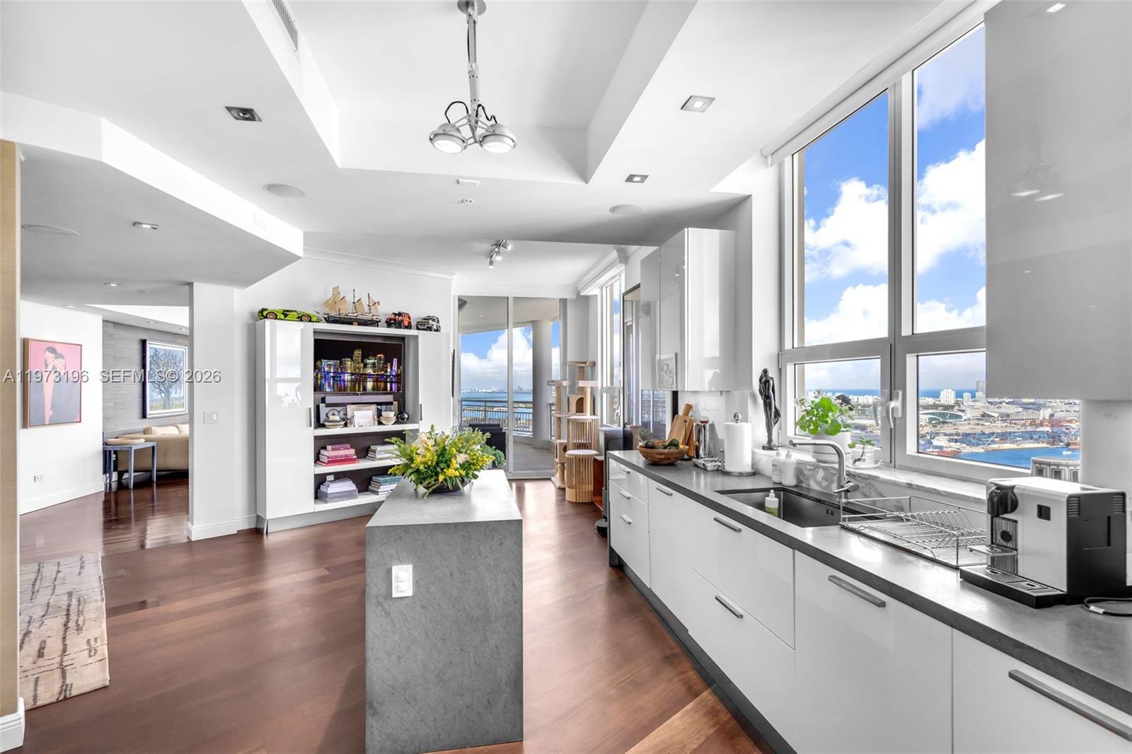 848 Brickell Key Dr #LPH4401 Miami, FL 33131