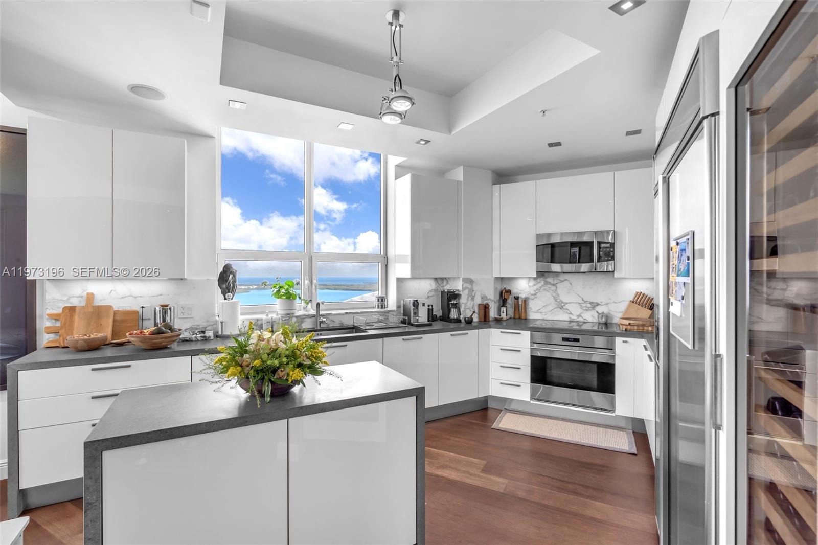 848 Brickell Key Dr #LPH4401 Miami, FL 33131