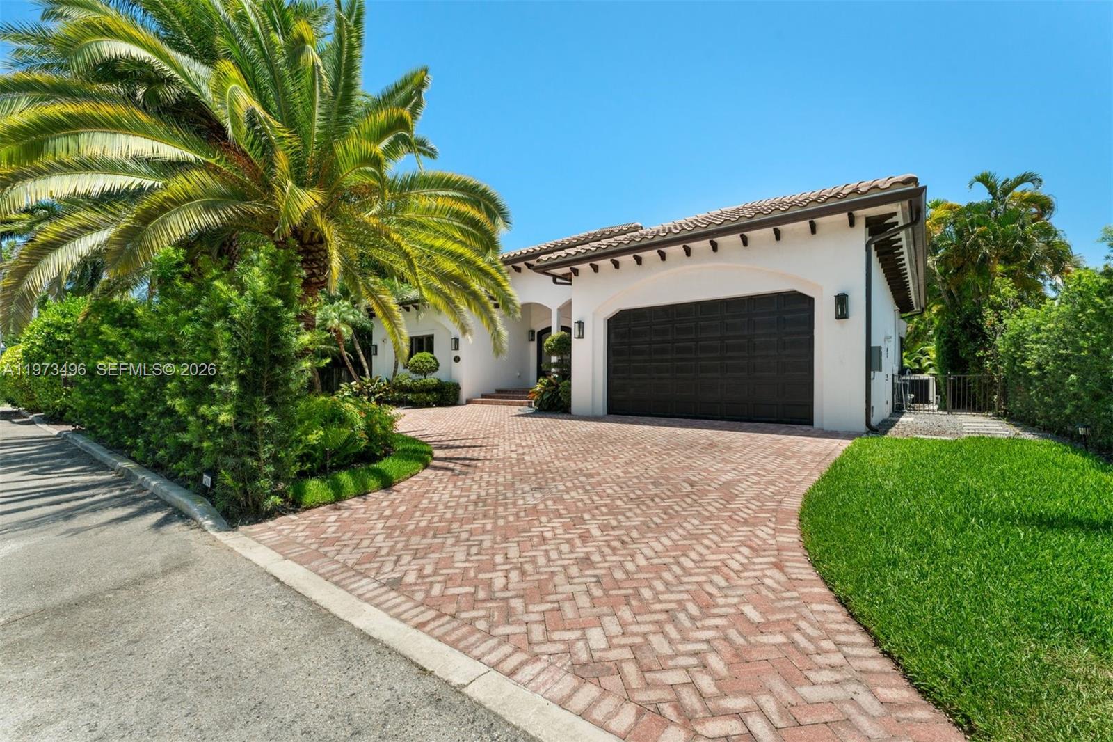 1210 95th St Bay Harbor Islands, FL 33154