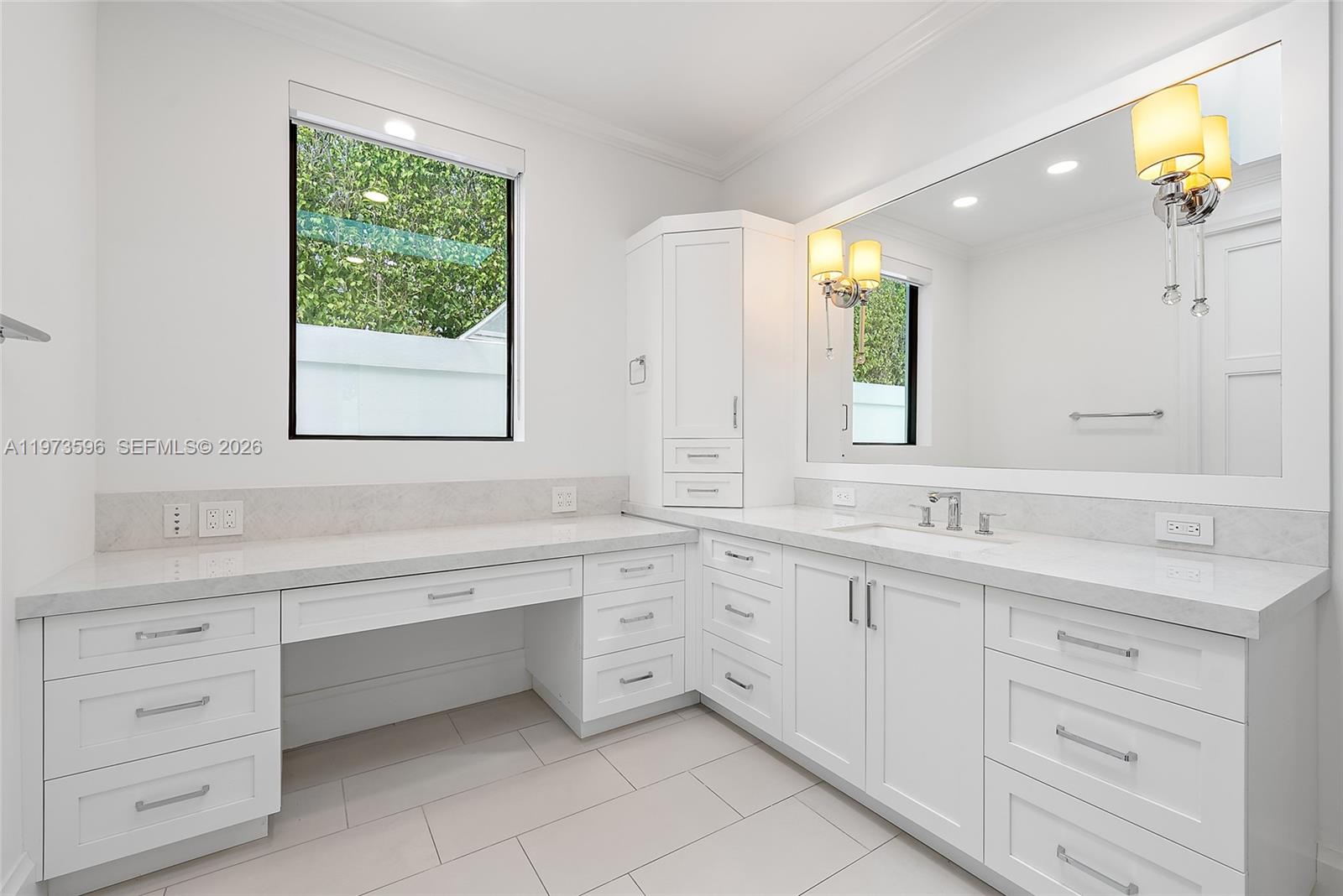 108 Waters Edge Dr Jupiter, FL 33477