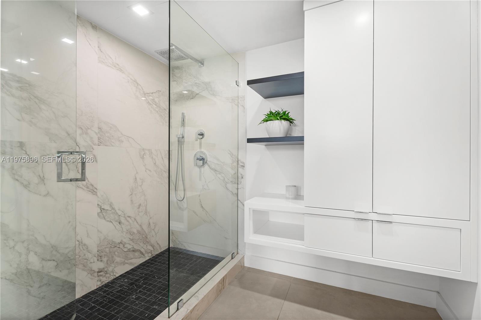 650 West Ave #2303 Miami Beach, FL 33139