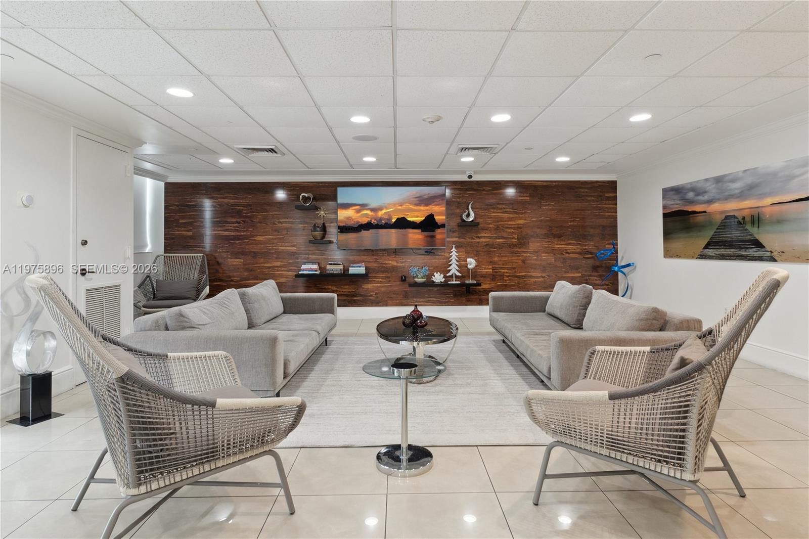 650 West Ave #2303 Miami Beach, FL 33139