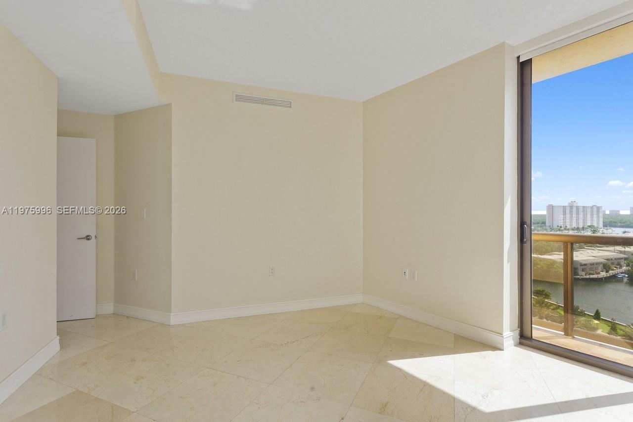 16275 Collins Ave #904 Sunny Isles Beach, FL 33160