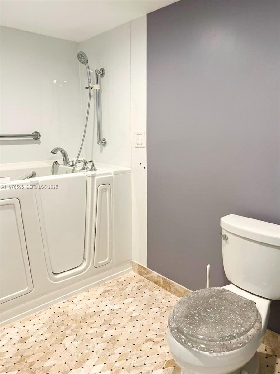 image Winston Towers 70013