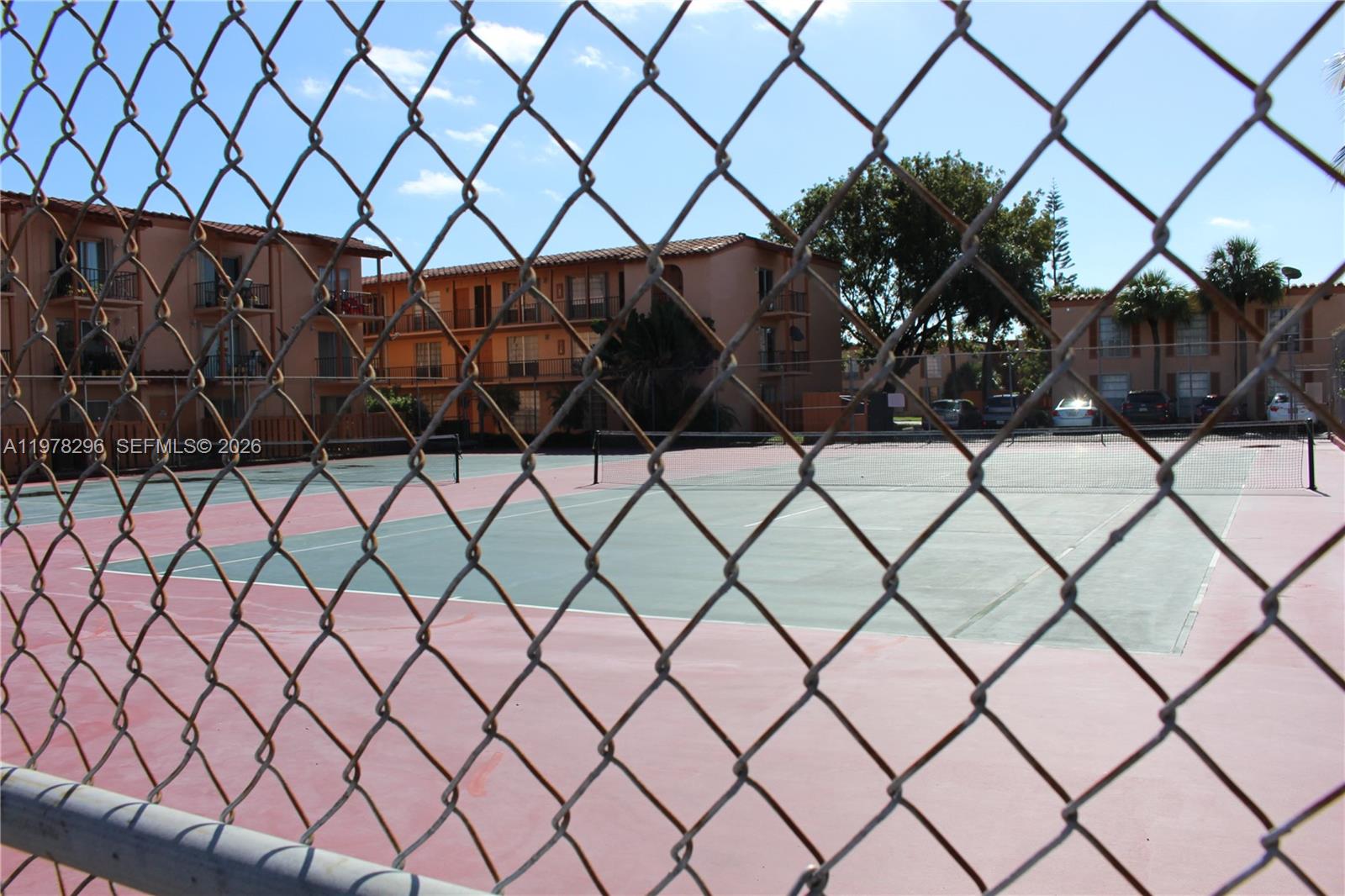 7208 Fairway Dr #I8 Miami Lakes, FL 33014