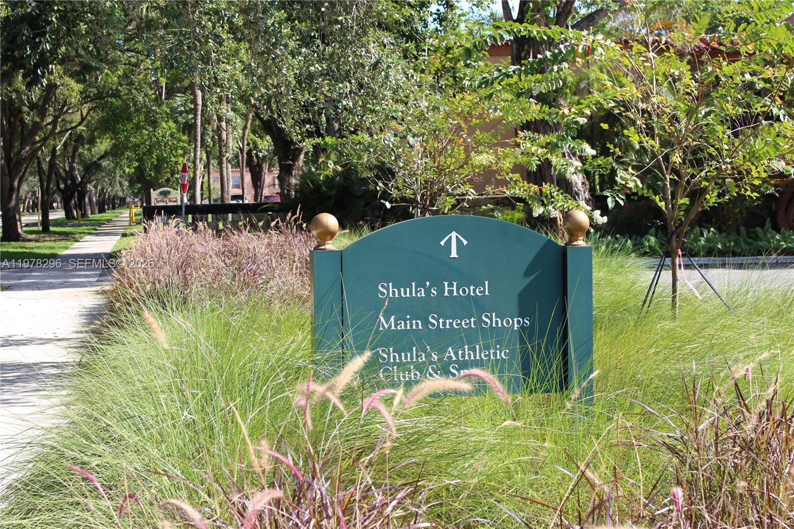 7208 Fairway Dr #I8 Miami Lakes, FL 33014