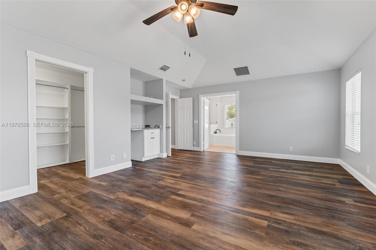 1019 N Egret Cir Jupiter, FL 33458