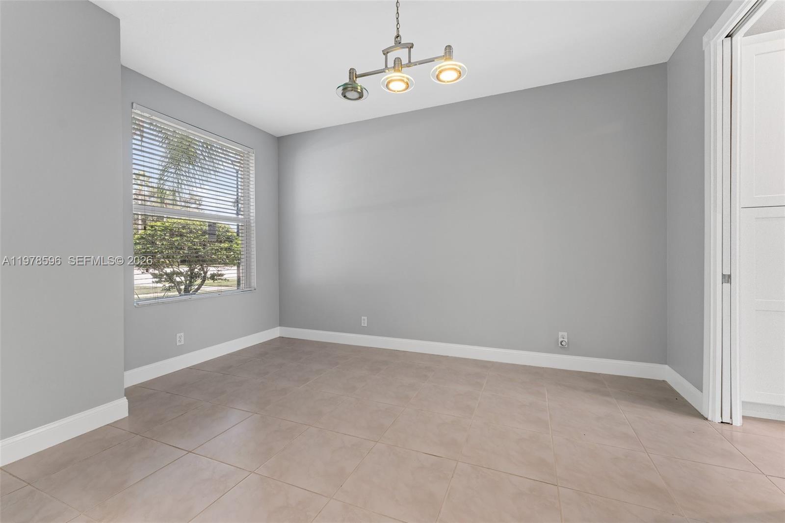 1019 N Egret Cir Jupiter, FL 33458