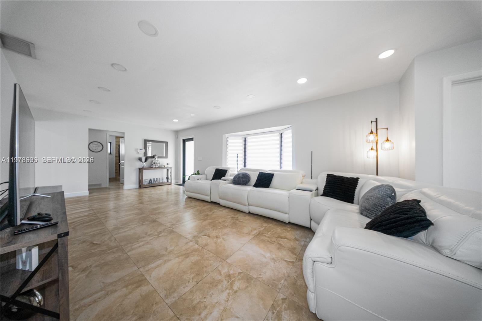 9349 NW 24th Pl Pembroke Pines, FL 33024