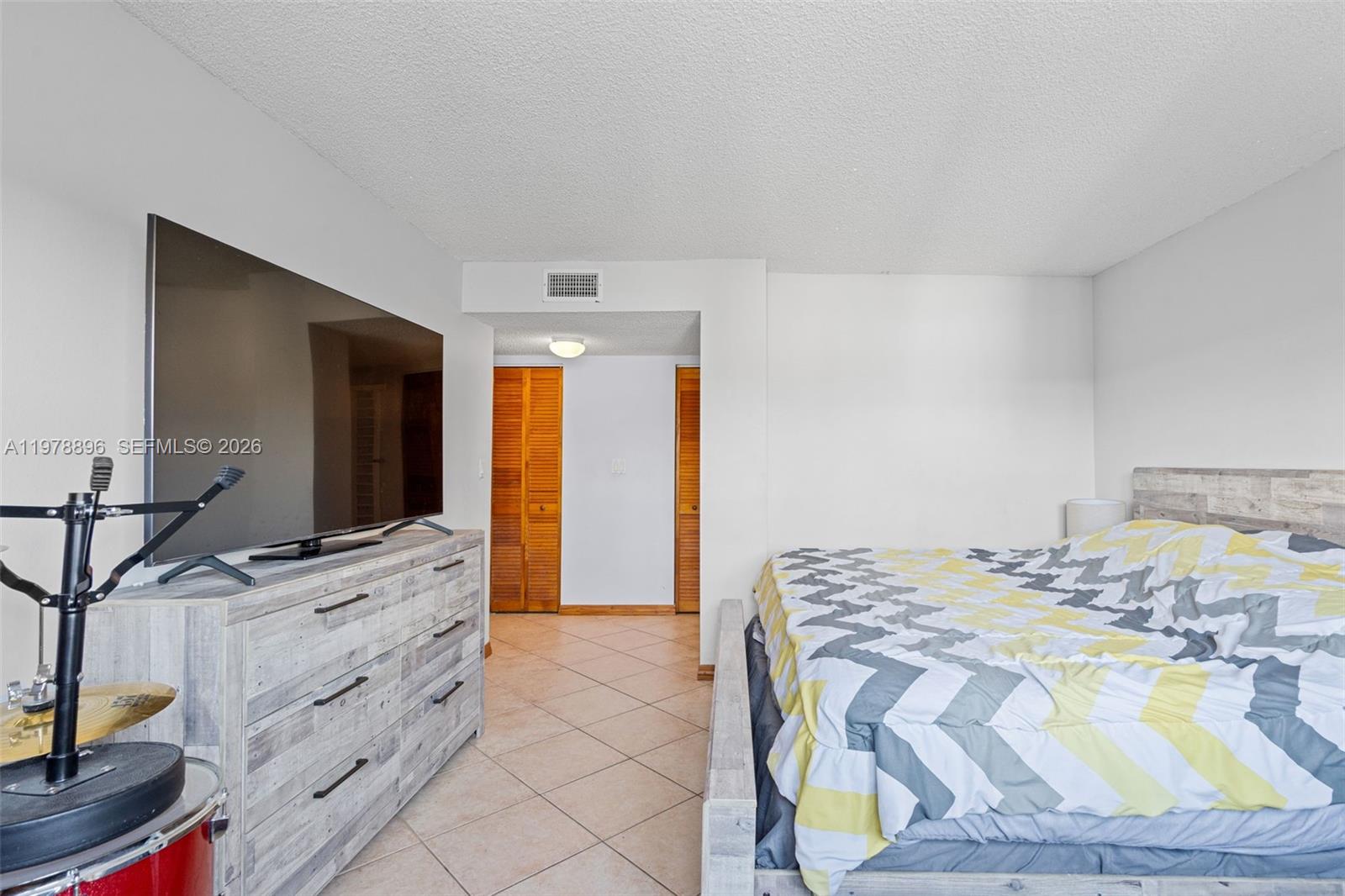 7300 Wayne Ave #217 Miami Beach, FL 33141