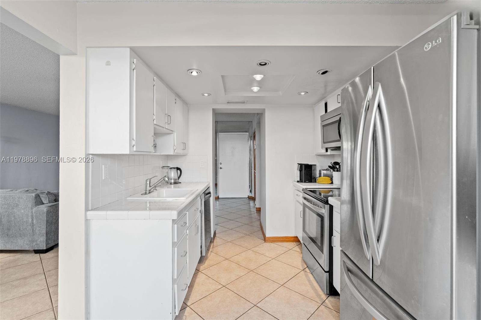 7300 Wayne Ave #217 Miami Beach, FL 33141