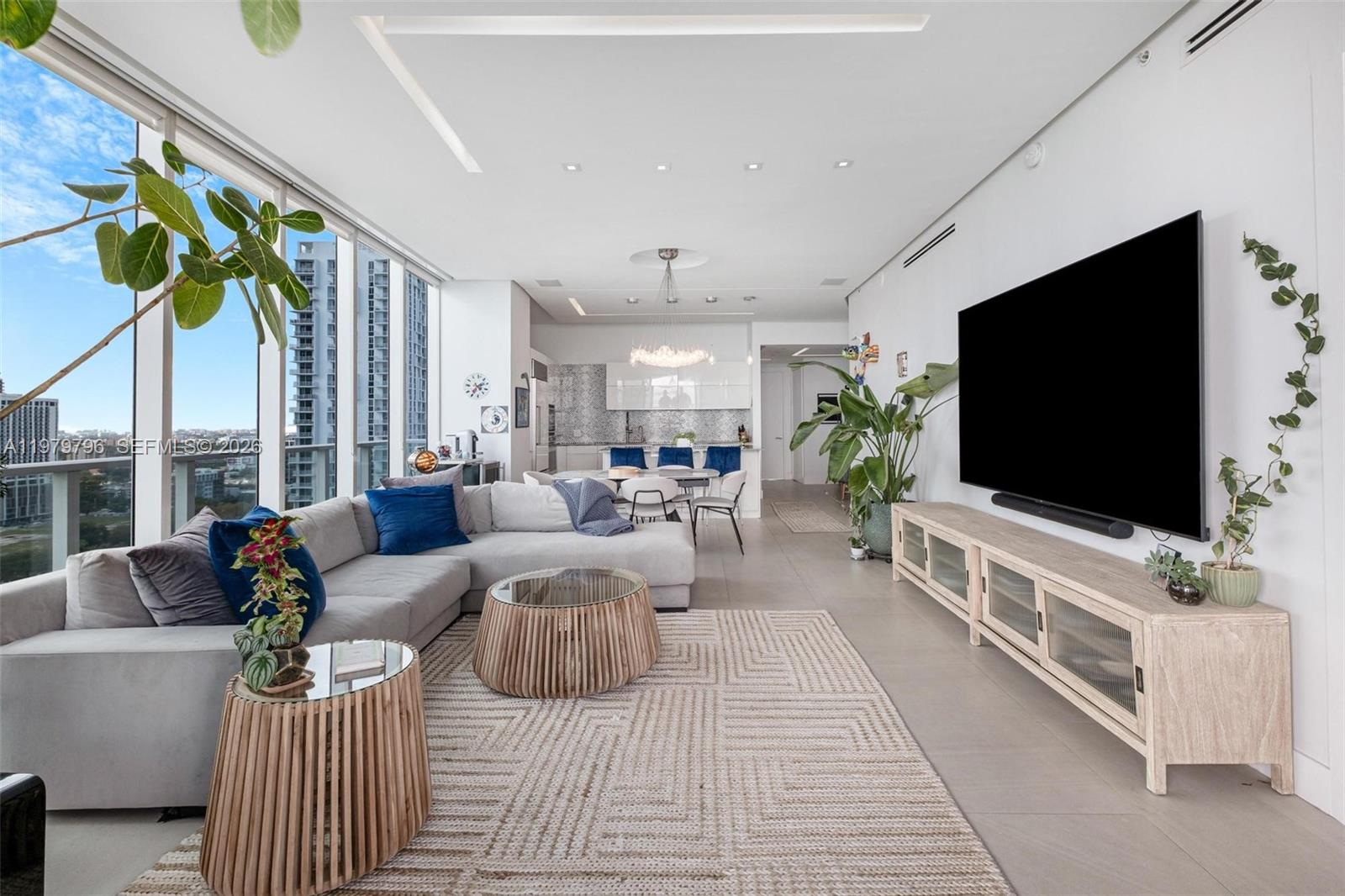 2020 N Bayshore Dr #2510 Miami, FL 33137